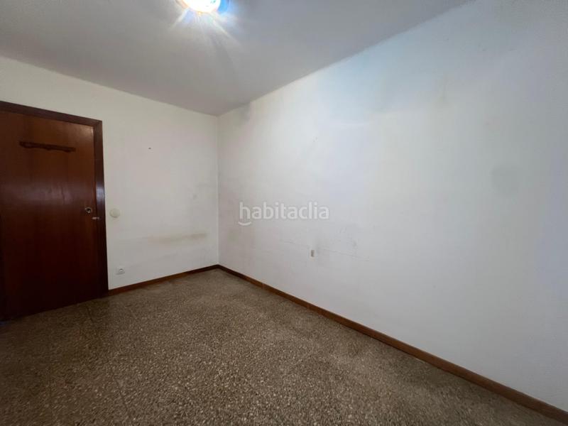 Foto f3d6ff6e-f251-4723-8a2b-4029fec57795. Piso oportunidad en la zona.! en La Gavarra Cornellà de Llobregat