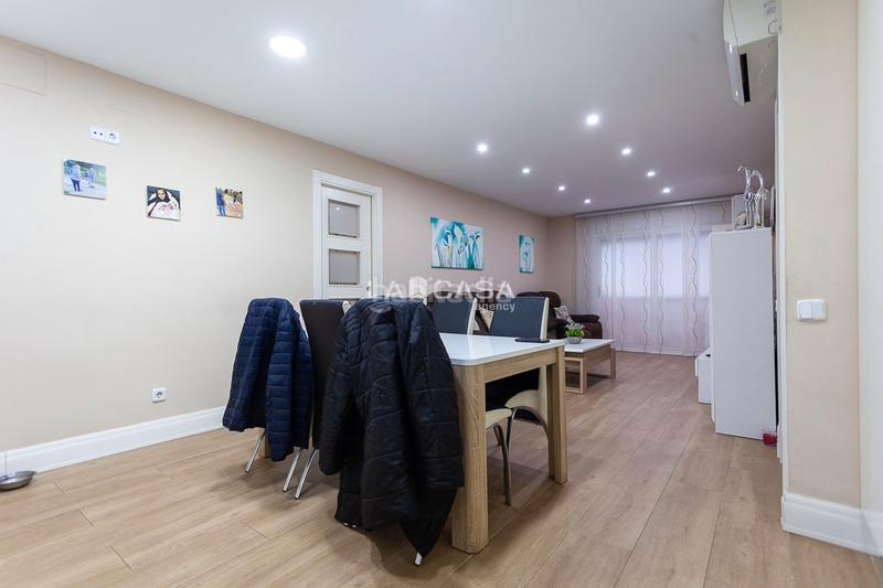 Foto 2c118ddb-2ba3-462a-9c5f-07b6dd5f9b6d. Piso vivienda reformada en Can Vidalet Esplugues de Llobregat