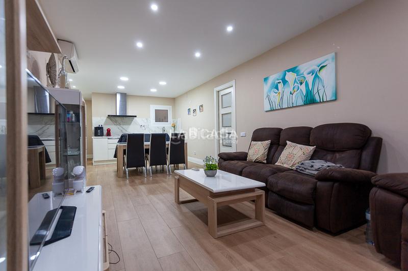 Foto 44e22729-e0e7-40d5-948e-f4ee2d1b7da0. Piso vivienda reformada en Can Vidalet Esplugues de Llobregat