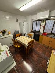 Etagenwohnung in Trinitat. Oportunidad en la zona