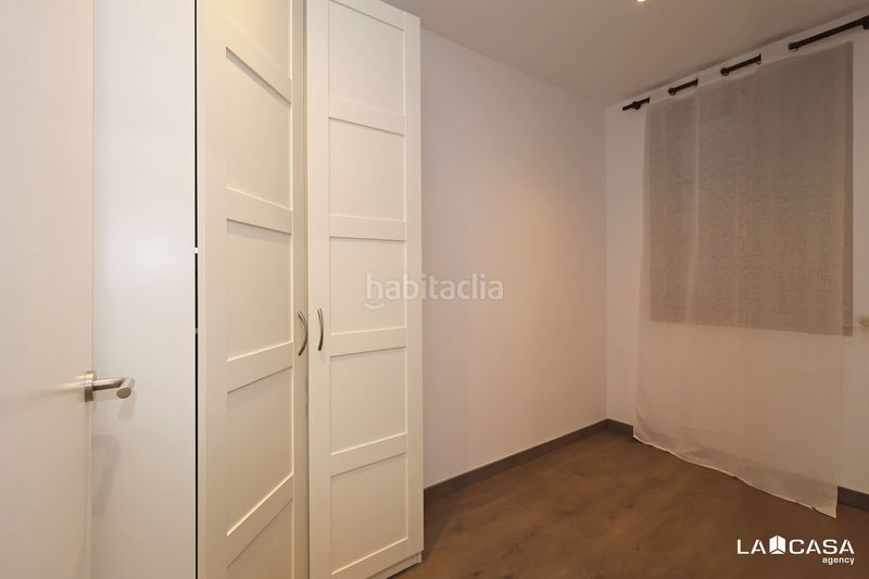 Foto 71dbdec1-3115-43d1-b3c6-df86d016866c. Piso oportunidad en la zona en Sant Antoni Barcelona