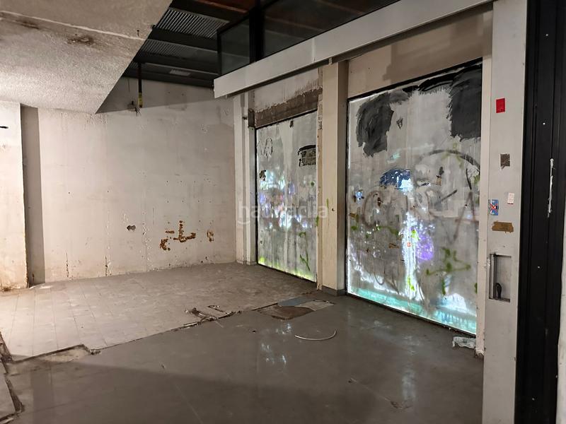 Foto ab9859d9-669f-427f-90a8-5979074ce239. Locale commerciale in El Camp de l´Arpa del Clot Barcelona