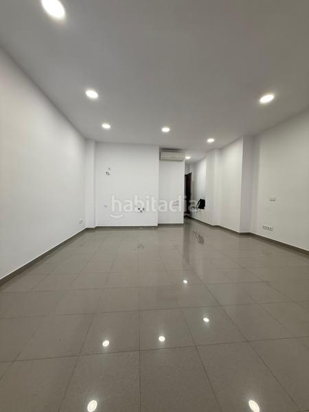 Foto f909aa7b-69ff-4b72-9a78-e95fe5c2ab71. Locale commerciale in Lloreda Badalona