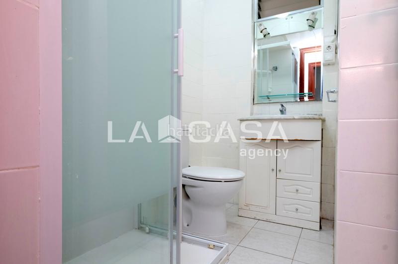 Foto 9fac1b56-b7c0-4fe5-ae59-d9b2dcd4af62. Pis a Turó de la Peira Barcelona