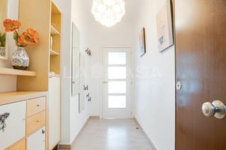 Appartement à Llefià. Oportunidad unica espectacular piso exterior con cuatro habitaci