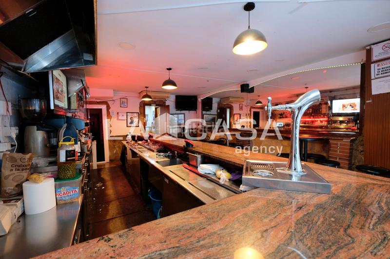 Foto 96d155da-8ac5-41bf-95ab-9c2fb1b1af40. Business premise in Porta Barcelona