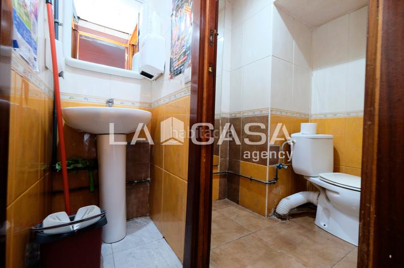 Foto f6d7d30d-80b1-4f32-ac29-9ad571218bbf. Business premise in Porta Barcelona
