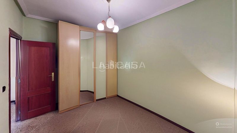 Foto c0b1ecf8-b7c5-4a4e-9d41-f45995ec7c4f. Pis a Aiora Valencia