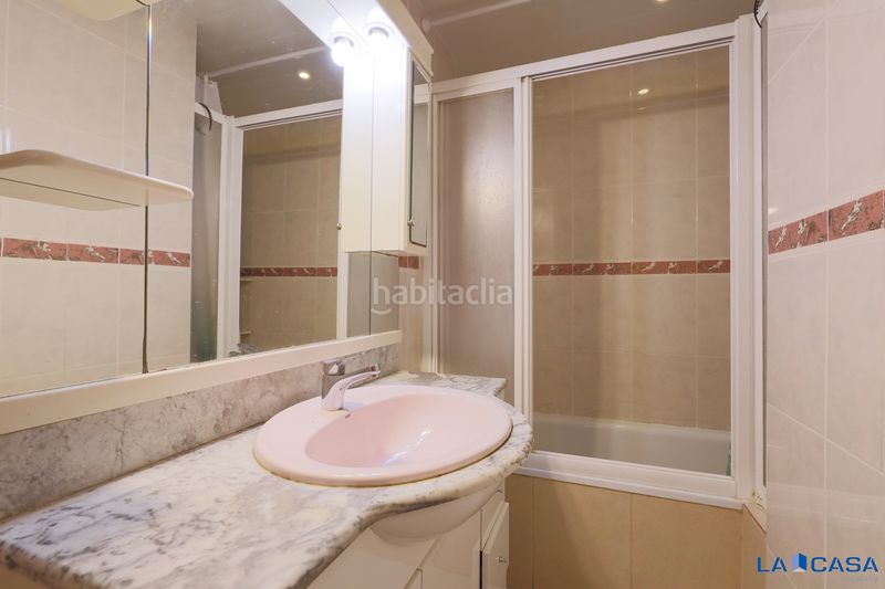 Foto a0bfc209-282e-4d50-9ba8-870117011cf2. Pis a Font de la Guatlla Barcelona