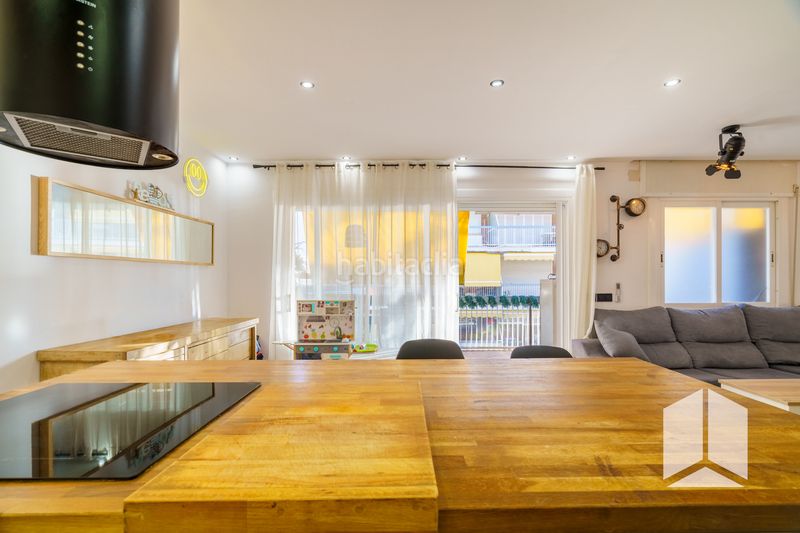 Foto 5de14f28-92e4-4b0d-9c59-4027fd873bd1. Pis amb aparcament piscina a Baixador Castelldefels