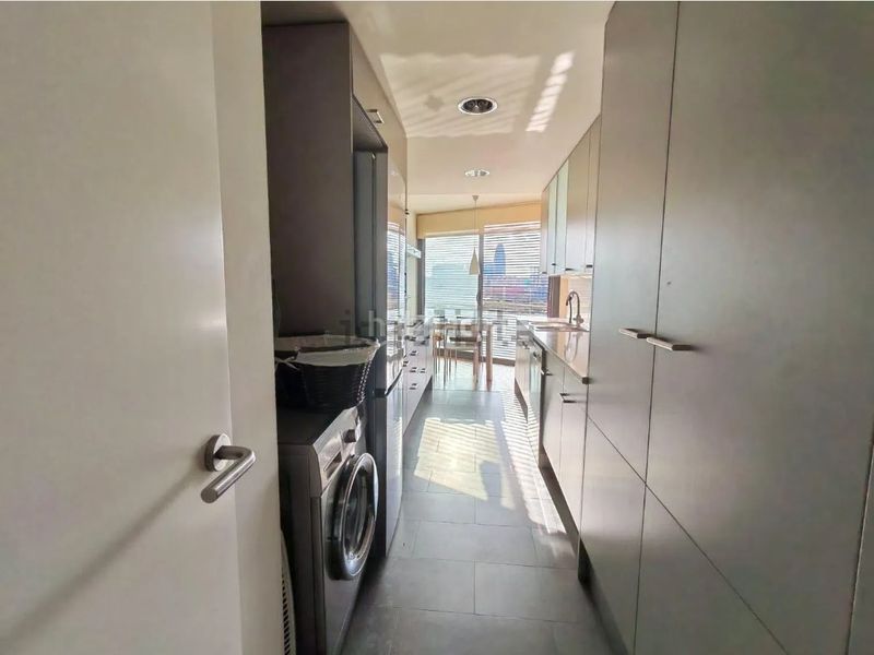 Foto b7583bf9-d67a-470f-8c4a-77edd36f467c. Pis a Provençals del Poblenou Barcelona