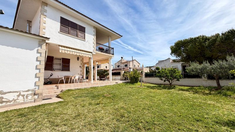 Foto d63c3ec1-0c2f-49e5-a3ee-e1b4f088c189. Casa a Cunit residencial Cunit