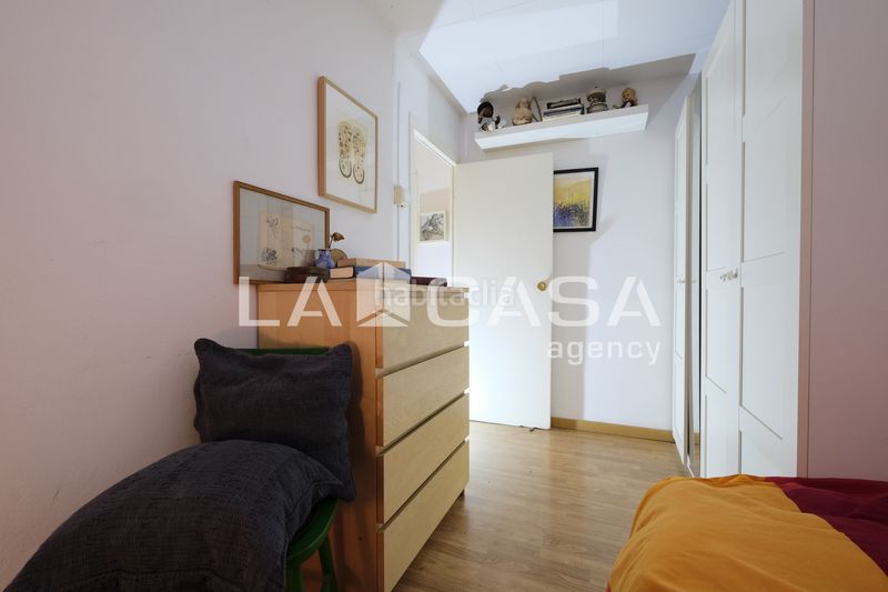 Foto faab6ef2-4963-4a53-a123-2951dbe13050. Pis a Turó de la Peira Barcelona