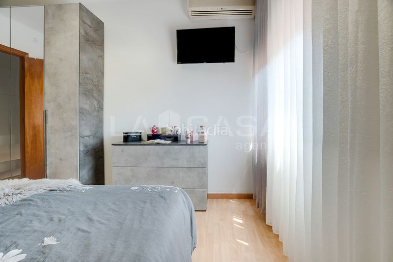 Foto ec763a00-5cee-4417-9805-7c47752a9df7. Casa adossada amb calefacció aparcament a Besòs - Maresme Barcelona
