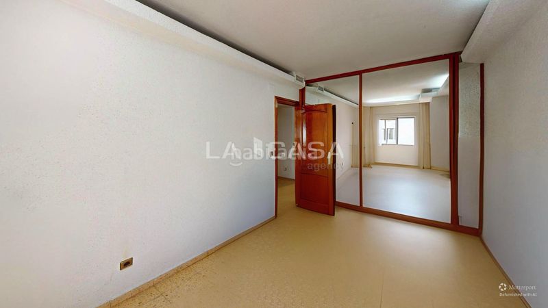 Foto 87f9e3e0-9236-4222-b63d-e223a3430fb2. Pis a Malva Rosa Valencia