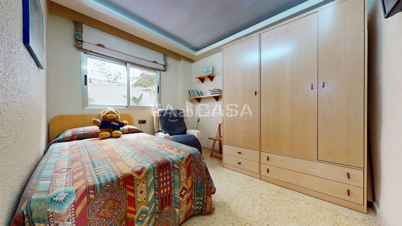 Foto d64a5eb2-6910-48f6-bb38-f682a817063f. Pis a Malva Rosa Valencia