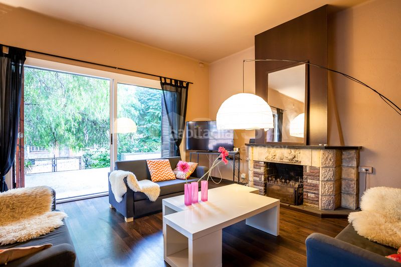 Foto abfcca56-34d3-4289-8914-e5b6d67aa232. Casa amb aparcament a Montmar Castelldefels