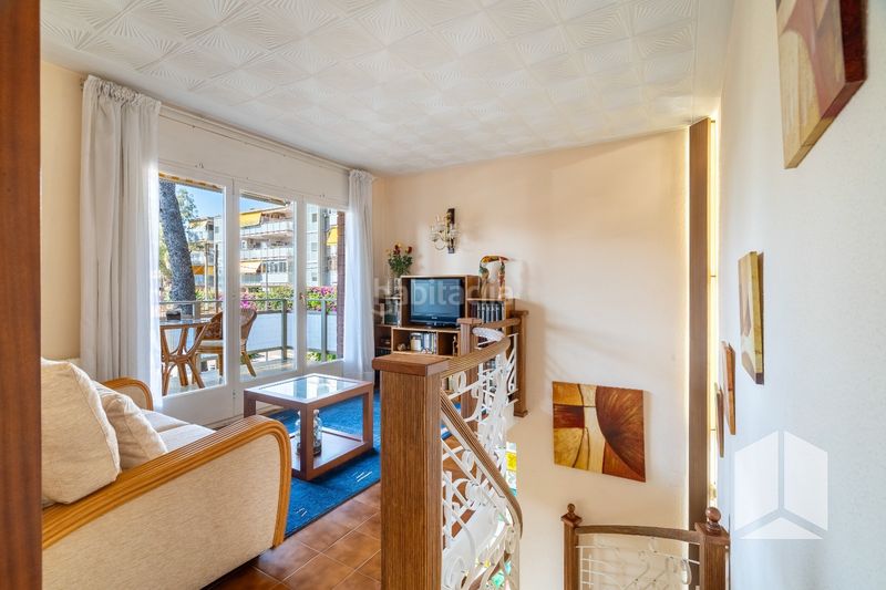 Foto 81396361-8952-48bd-b4b8-dd5dbe184e91. Casa amb aparcament piscina a Montmar Castelldefels