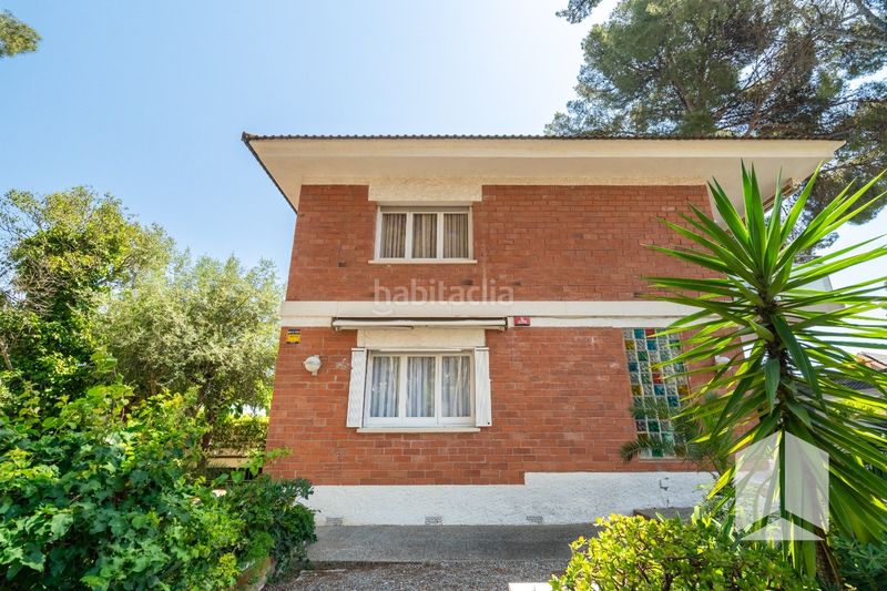 Foto ce908466-5ac9-4f38-93d2-fb613d038c2a. Casa amb aparcament piscina a Montmar Castelldefels