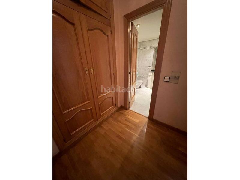 Foto 2e4e4070-c00b-4798-a92f-b29fdbd677f5. Pis amb aparcament a Centro Ciudad León