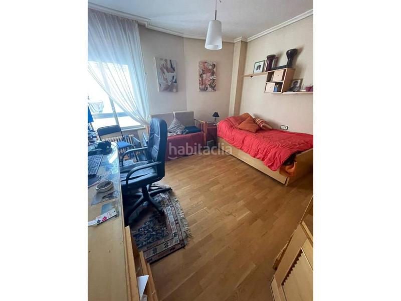 Foto 3fd61d3f-ffd6-45eb-90d3-361d7f90e881. Pis amb aparcament a Centro Ciudad León