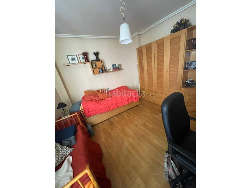 Foto 5a9ac093-9daa-4edd-b72d-3df29c8a9645. Pis amb aparcament a Centro Ciudad León