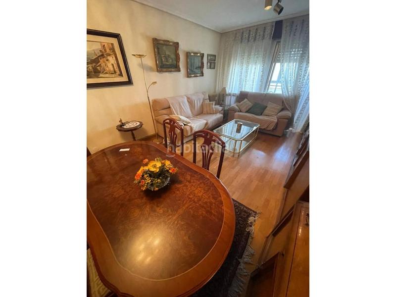 Foto 62b4b2ae-c0ff-4de6-a288-4ba0c83be962. Pis amb aparcament a Centro Ciudad León