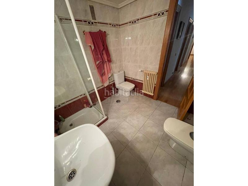 Foto 8a6df4fa-4d1c-4d0c-b315-3eb6edde3e62. Pis amb aparcament a Centro Ciudad León