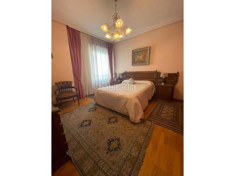 Foto 9a15f116-a220-46ad-b36f-a6eefc8a9f3a. Pis amb aparcament a Centro Ciudad León