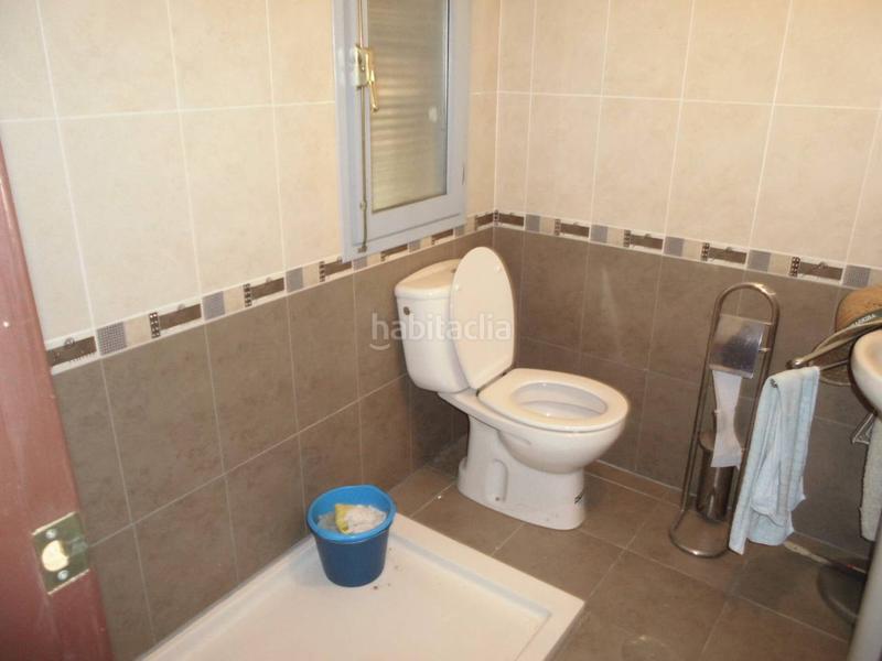 Foto 007e72b9-a128-4fb7-8359-afd09ec46df4. Casa amb aparcament a Valdefresno