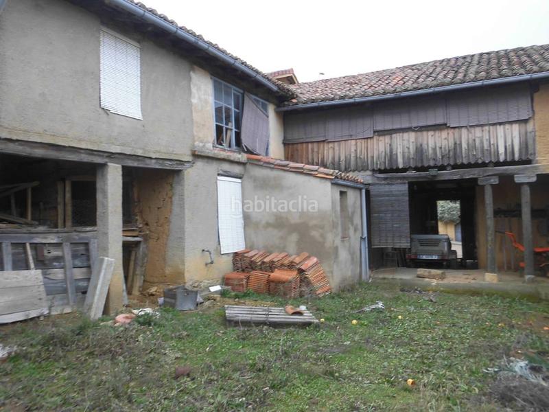 Foto 1849bc41-d22f-4c81-a786-ffb4673a9060. Casa amb aparcament a Valdefresno