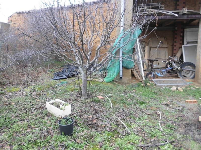 Foto 1f809fe1-51ea-4d38-ae97-8ffce7a6819c. Casa amb aparcament a Valdefresno