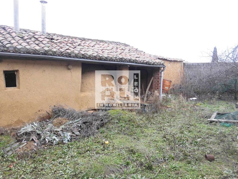 Foto 27cbece7-f06e-4bf8-aa80-121fe231b998. Casa  en venta en Valdefresno