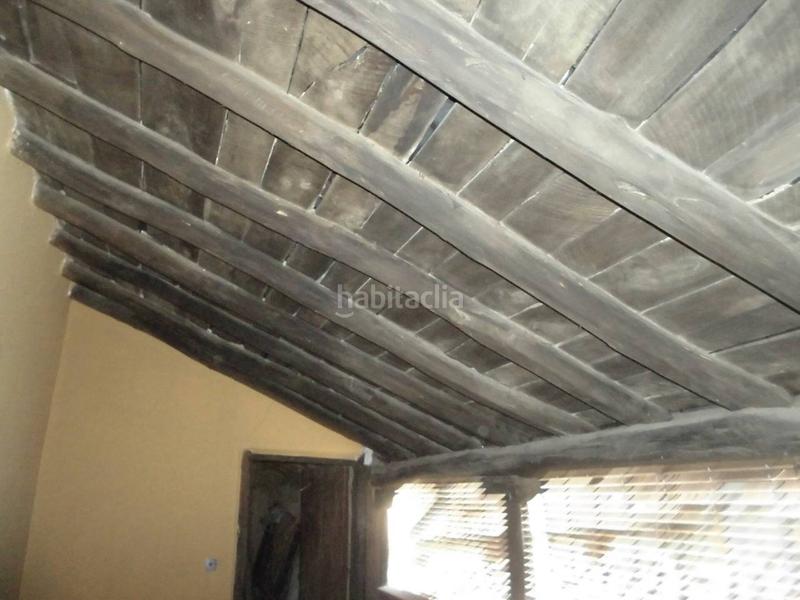 Foto 3854c2ba-a715-4ae3-8a33-f13980a81104. Casa amb aparcament a Valdefresno