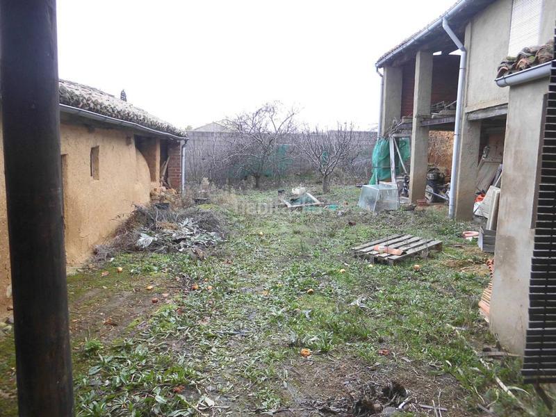Foto 715bce19-b44d-4690-8acc-afca5ee4a72a. Casa amb aparcament a Valdefresno