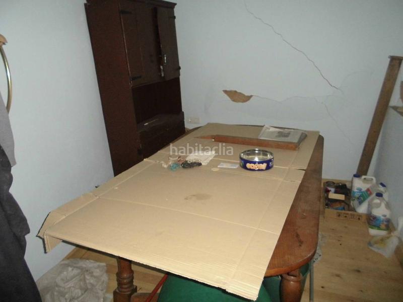 Foto 8bdb9859-61b8-49fe-852c-19529da0fae3. Casa amb aparcament a Valdefresno