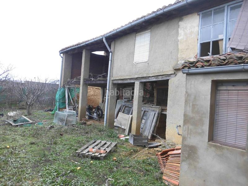 Foto 8d92db18-ea79-400b-9619-7561224de000. Casa amb aparcament a Valdefresno