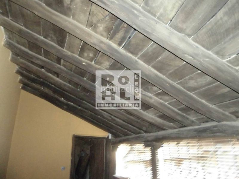 Foto 9f9eb6a1-1f1d-4437-81b9-ca729bb29c1b. Casa  en venta en Valdefresno