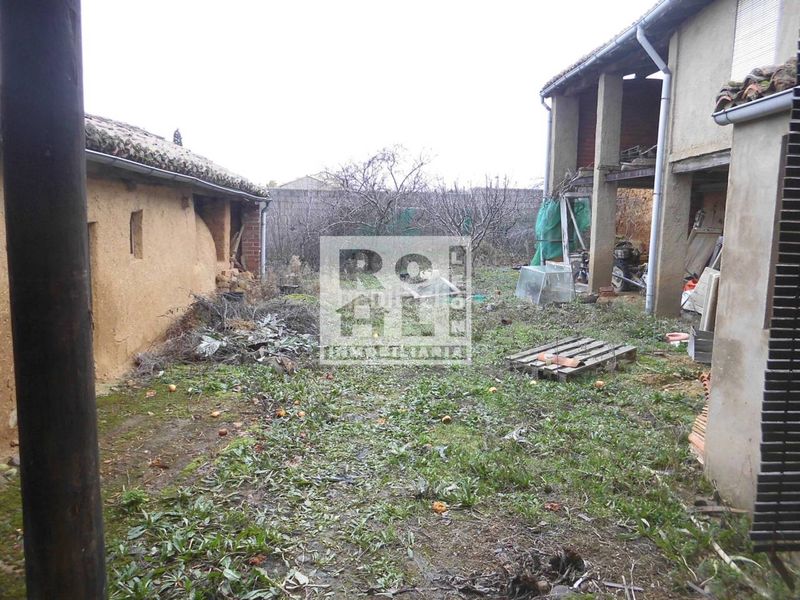 Foto a19ec4f9-c85d-4229-88a3-0d3f94533920. Casa  en venta en Valdefresno