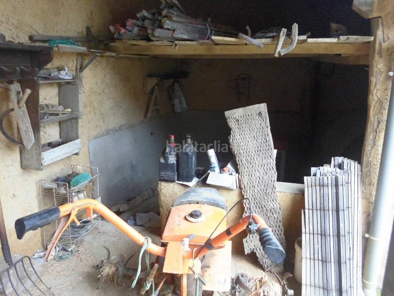 Foto b31341db-e481-4df8-8353-b1fb910d293a. Casa amb aparcament a Valdefresno