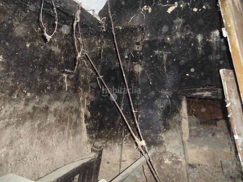 Foto b3eff164-981d-4c92-833c-06d4535327bf. Casa amb aparcament a Valdefresno