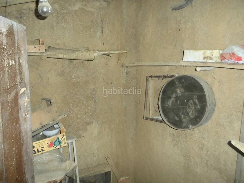 Foto c867a628-ede3-46ba-8f9c-579c070fe2a2. Casa amb aparcament a Valdefresno