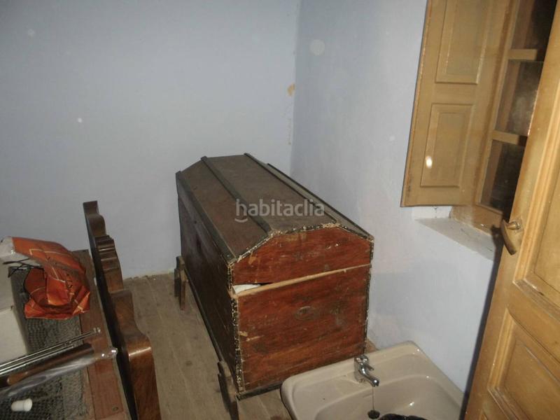 Foto d953cc3e-8192-4ca8-9fdf-6f471de93697. Casa amb aparcament a Valdefresno