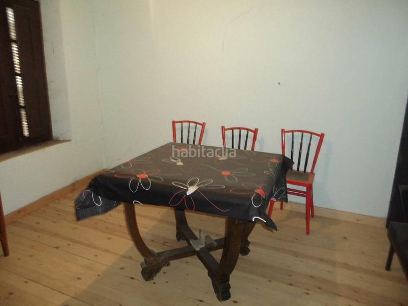 Foto f55d6788-aaf0-4227-92ef-25a3908e58a3. Casa amb aparcament a Valdefresno