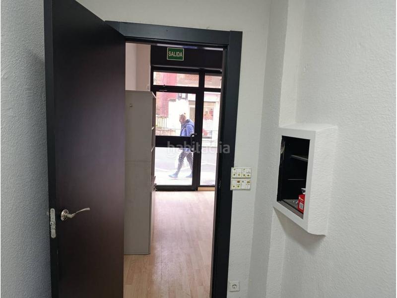 Foto 67bee295-c81c-4d00-8b17-d3242fddc6eb. Locale commerciale in San Mamés - La Palomera León