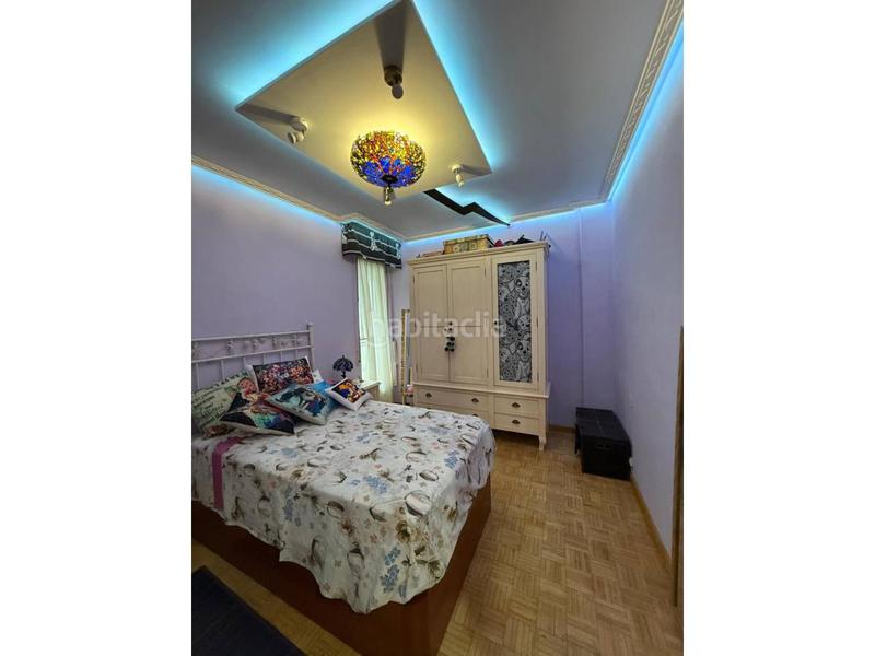 Foto c3bebb7a-60e4-4b3f-860d-8fbfeeb7a296. Etagenwohnung mit heizung parking in Centro Ciudad León