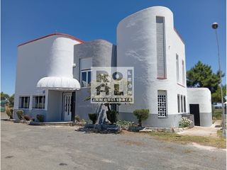 Casa in Avenida Reino de León
