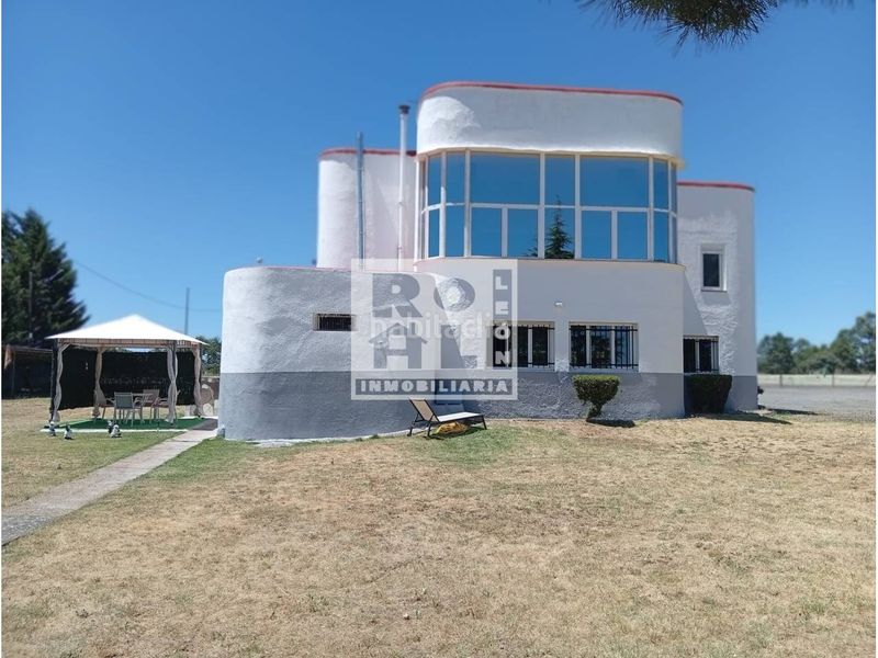 Foto 1b5aeb1e-b328-4024-9d14-bb45ff49a76c. Casa venta de casa en Garrafe de Torío