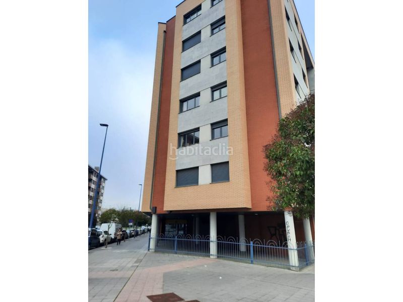 Foto 836b6ed2-2643-4778-83ac-4aa501b0f92a. Pis amb calefacció aparcament a El Soto León