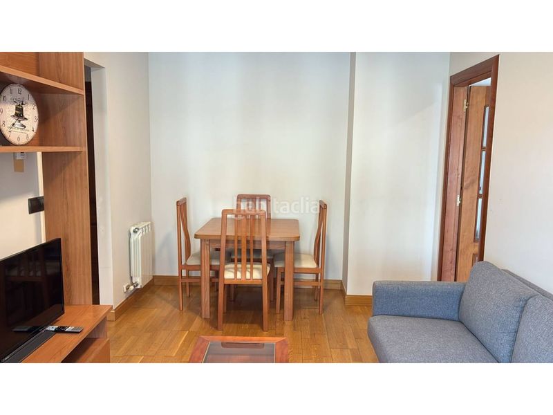 Foto 68fded4e-d5da-44ae-8b56-868281510416. Apartament amb calefacció aparcament a Centro Ciudad León